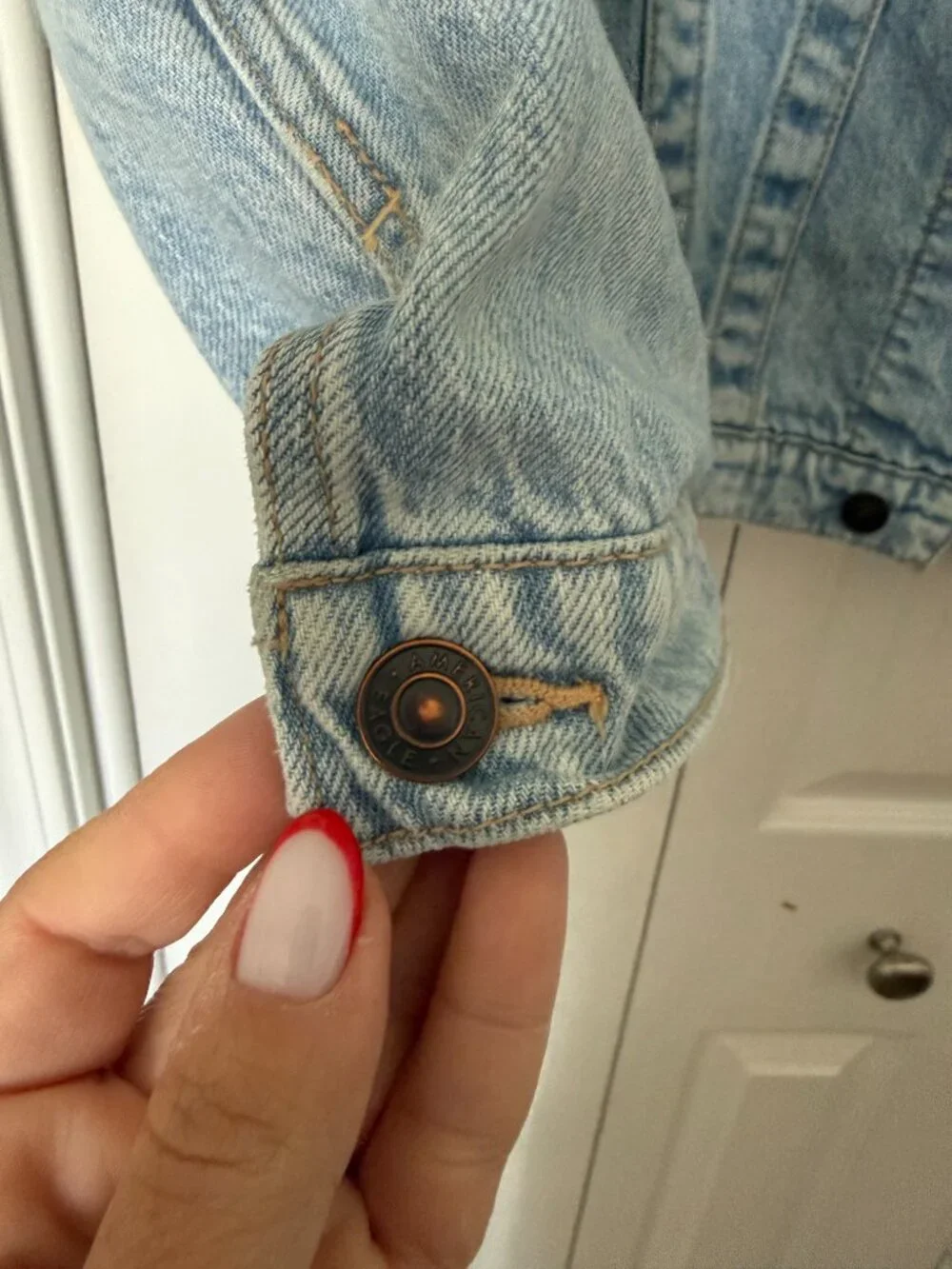 American Eagle Denim Jacket Medium - Picture 3 of 5